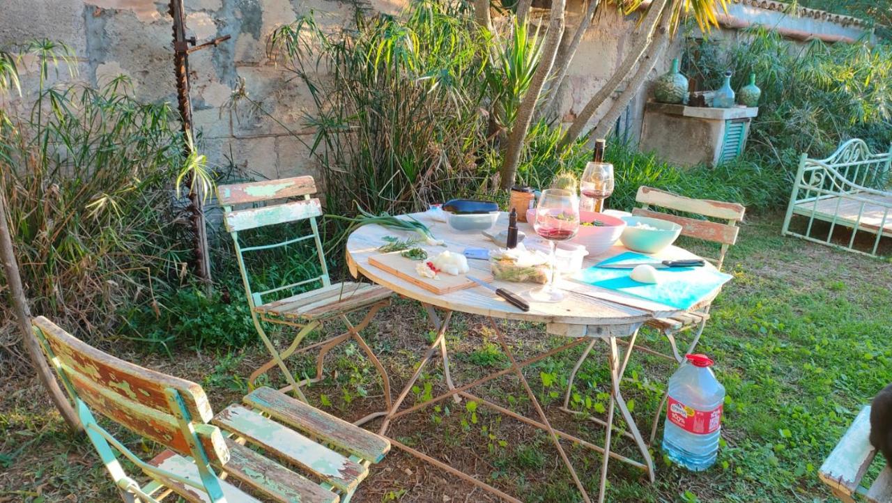 Arthouse Campos Mit Haus Galeria 110Qm Und Appartementhaus Mit Patio 30Qm Bagian luar foto