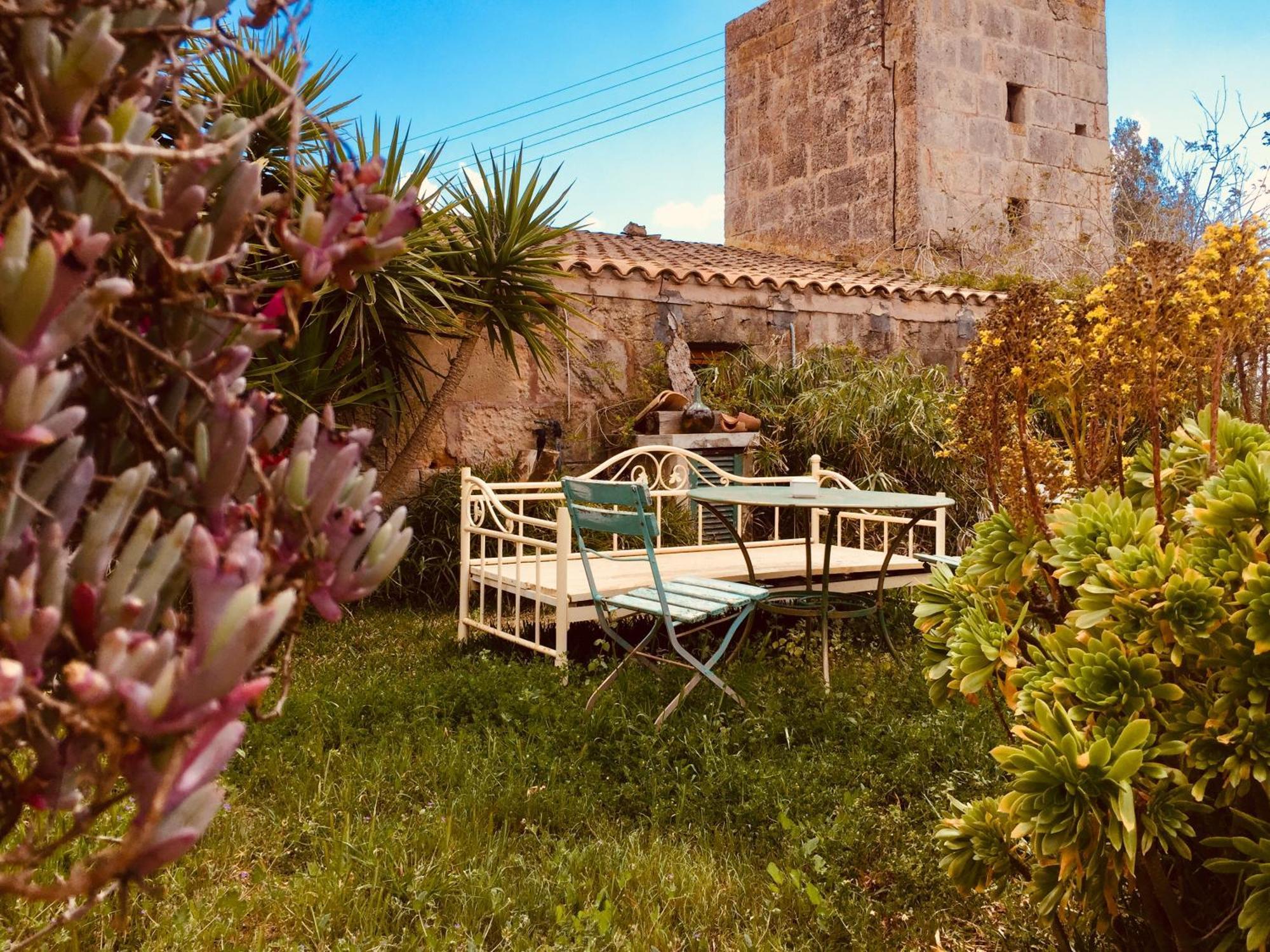 Arthouse Campos Mit Haus Galeria 110Qm Und Appartementhaus Mit Patio 30Qm Bagian luar foto